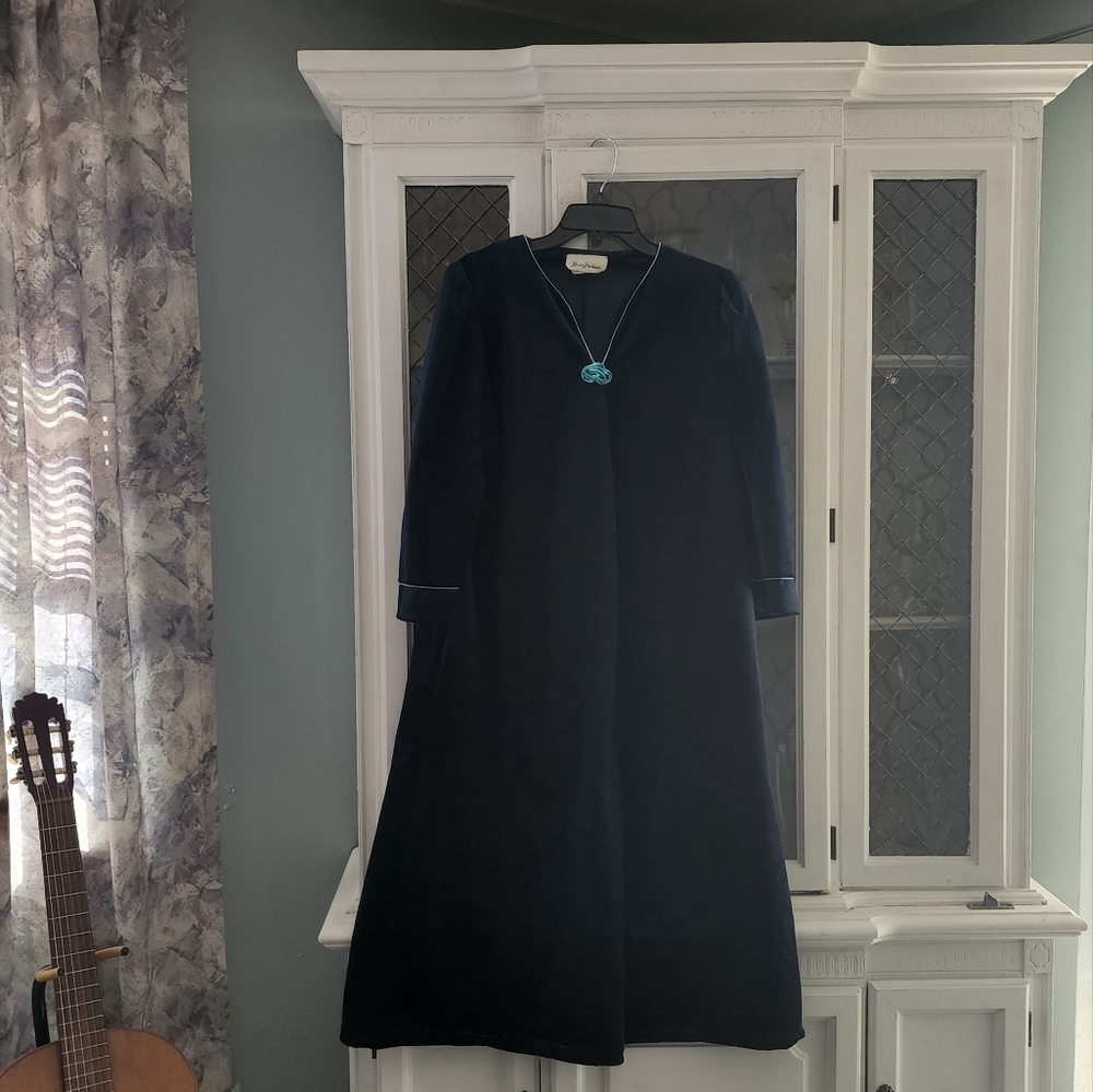 Kristy Fashions Vintage Night Gown